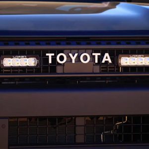 Lazer Grillkit med 2 stk ST4EVO – Toyota Landcruiser 2024->