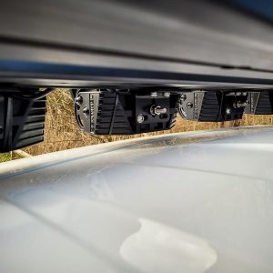 Lazer Vinkelbrakett til Sentinel – For å flate-montere Sentinel bak lykten.