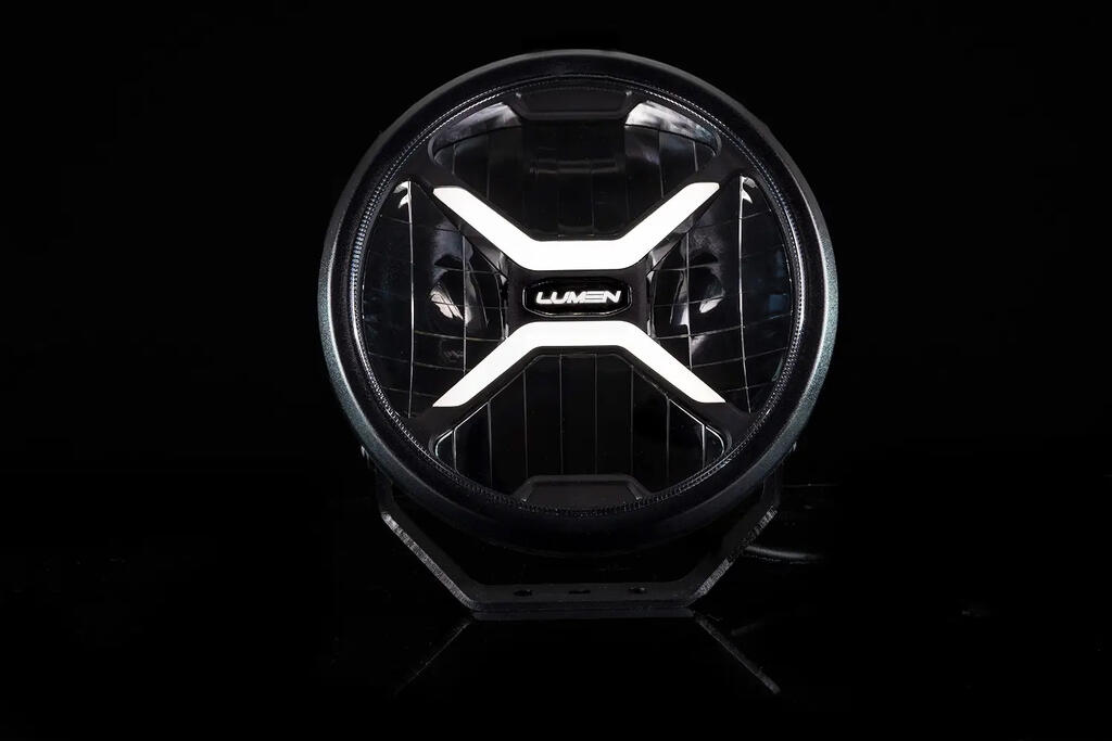 Lumen Cyclops CX9, LED fjernlys – 22 440 lumen, kastelengde 0,25 LUX-1200m