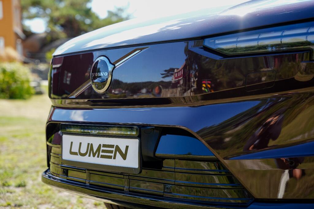 Lumen grillkit med CS20 Performance Slim – Volvo EX90 2024->