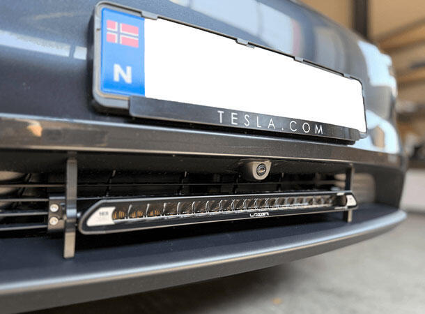 Lyspakke med Lazer Linear 18 Elite – Til Tesla model Y Juniper 2024-