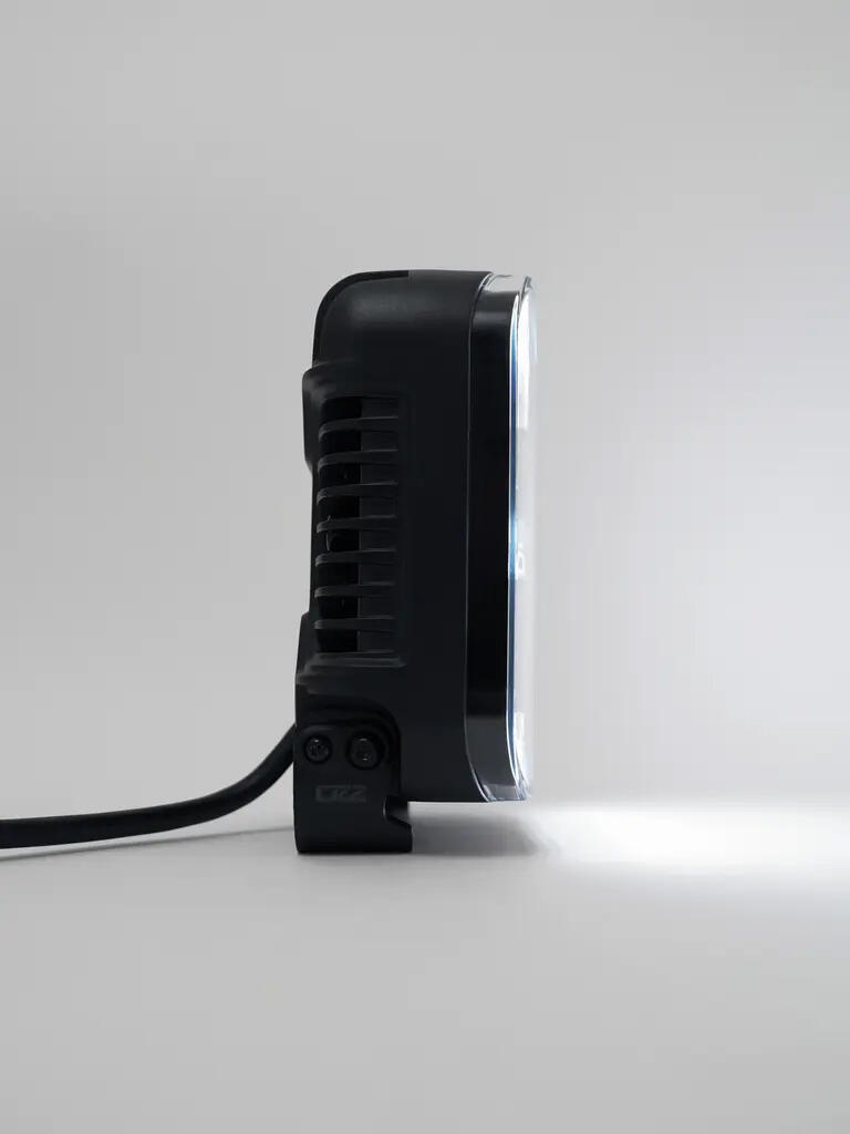 OZZ SQR 7″ fjernlys 178mm (Sort hus) – med park- og varsellys, 14000 lumen