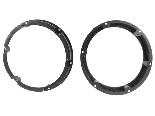 Connects2 Høyttaleradapter (200mm)