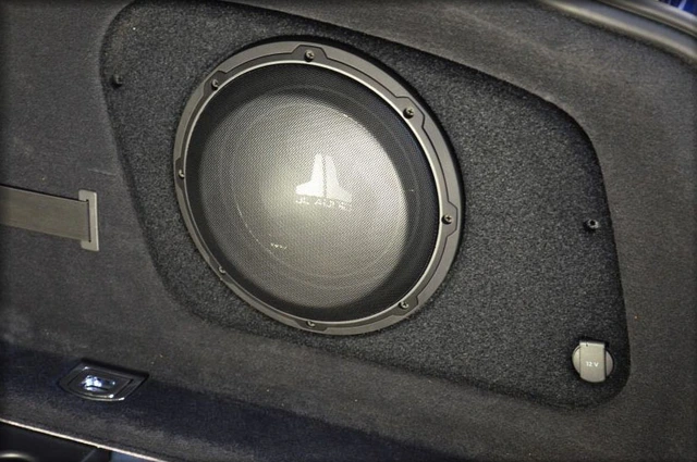 ConnectED Bilspesifikk basskasse 10″