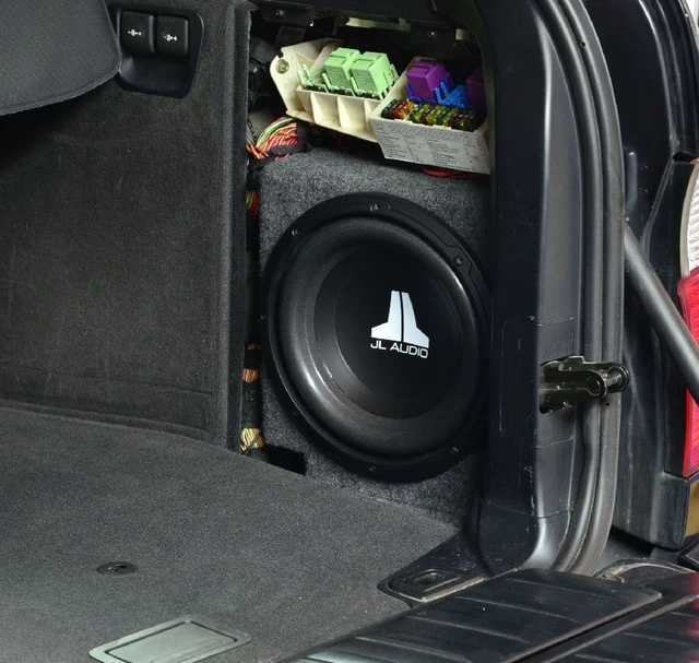 ConnectED Bilspesifikk basskasse 10″