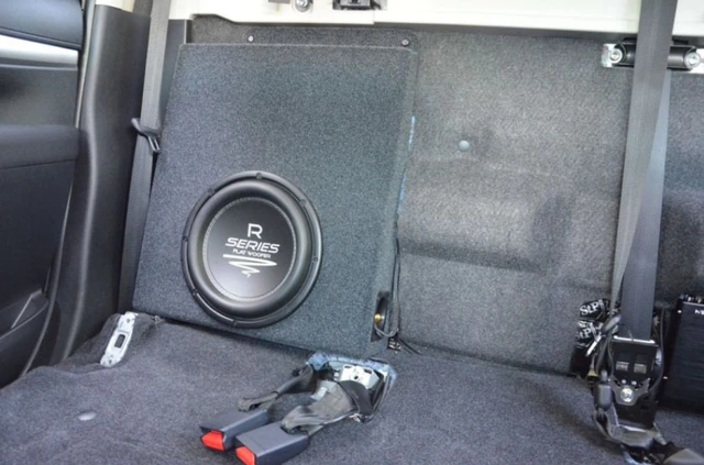 ConnectED Bilspesifikk Basskasse 10″